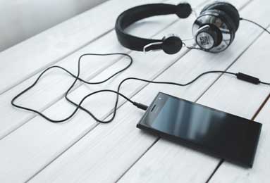 足协裁定：广西平果对阵定南赣联赛中王思寒踩踏刘浩红牌判罚无误